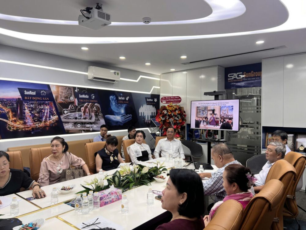 Điểm sáng Chuyên môn: Hội thảo và Phản biện